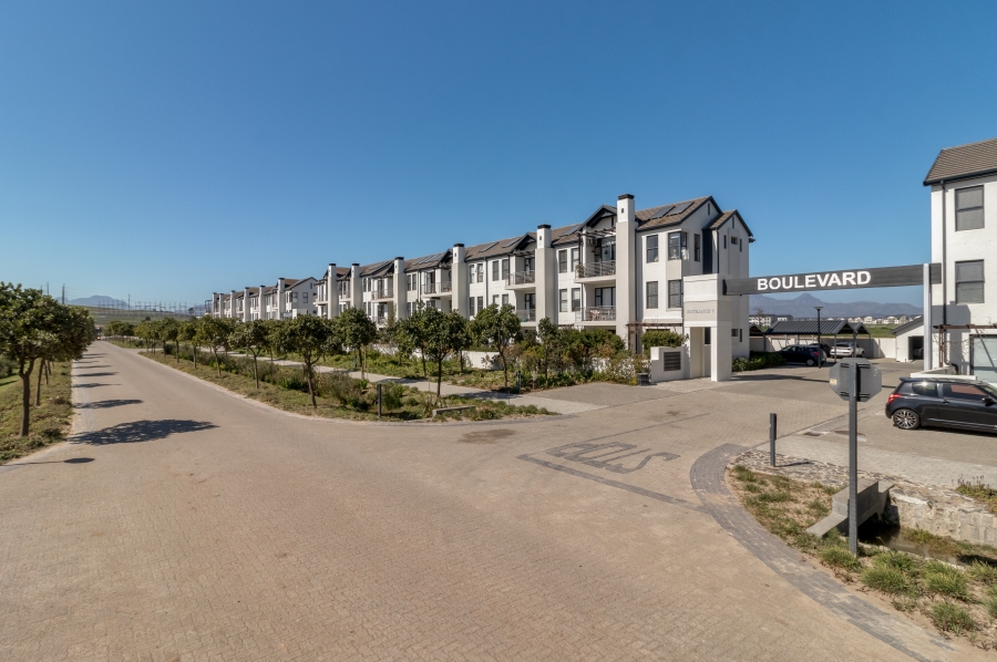 1 Bedroom Property for Sale in Sitari Country Estate Western Cape